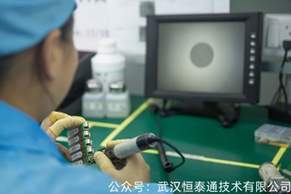 光？？？？？榈氖褂米⒅厥孪